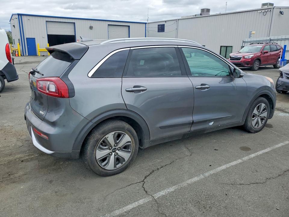 2018 Kia Niro მანქანა იყიდება აუქციონზე, vin: KNDCC3LC8J5139177, აუქციონის ნომერი: 52550476