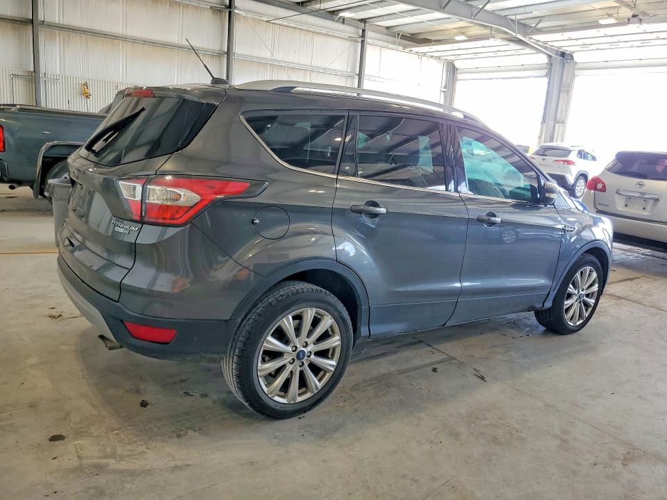 2017 Ford Escape მანქანა იყიდება აუქციონზე, vin: 1FMCU9J90HUB11344, აუქციონის ნომერი: 54778606