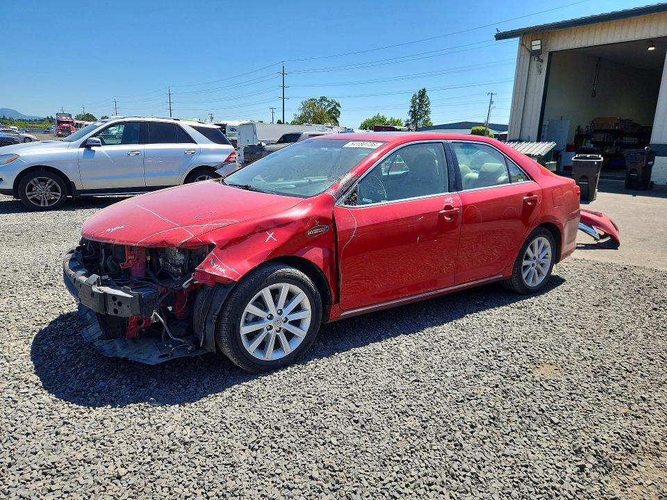 2014 Toyota Camry Hybrid მანქანა იყიდება აუქციონზე, vin: 4T1BD1FK4EU129821, აუქციონის ნომერი: 54180736