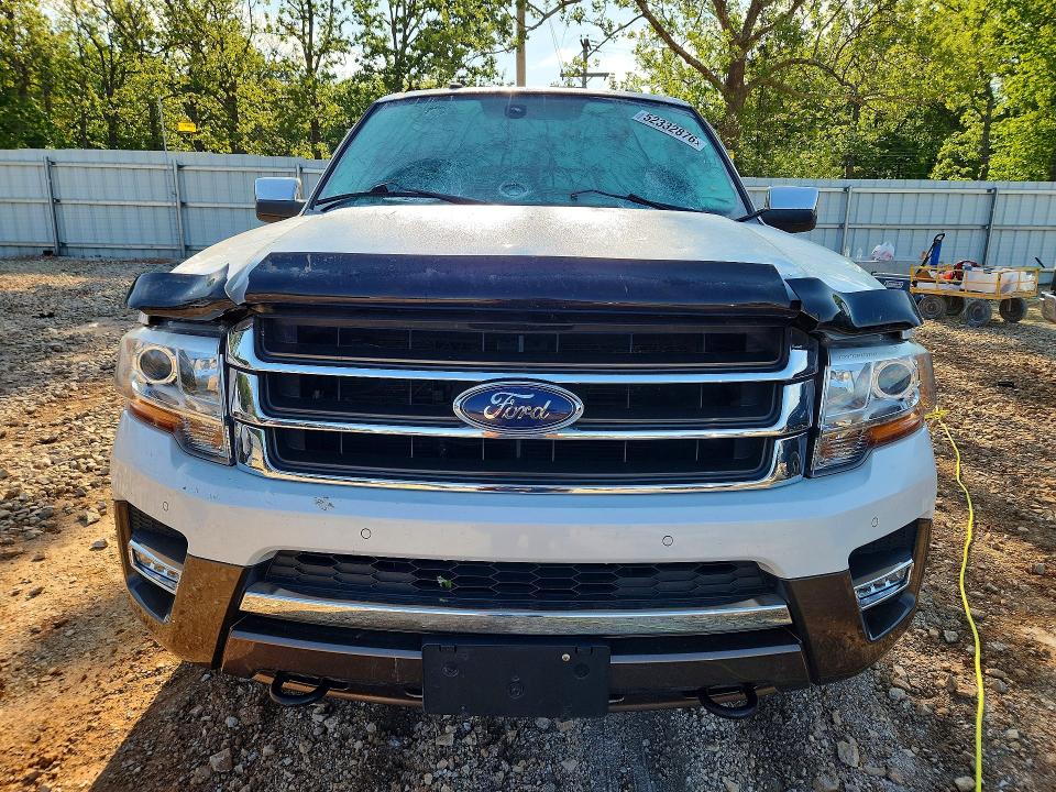 Продажа на аукционе авто 2017 Ford Expedition, vin: 1FMJU1JT4HEA62888, номер лота: 52332876