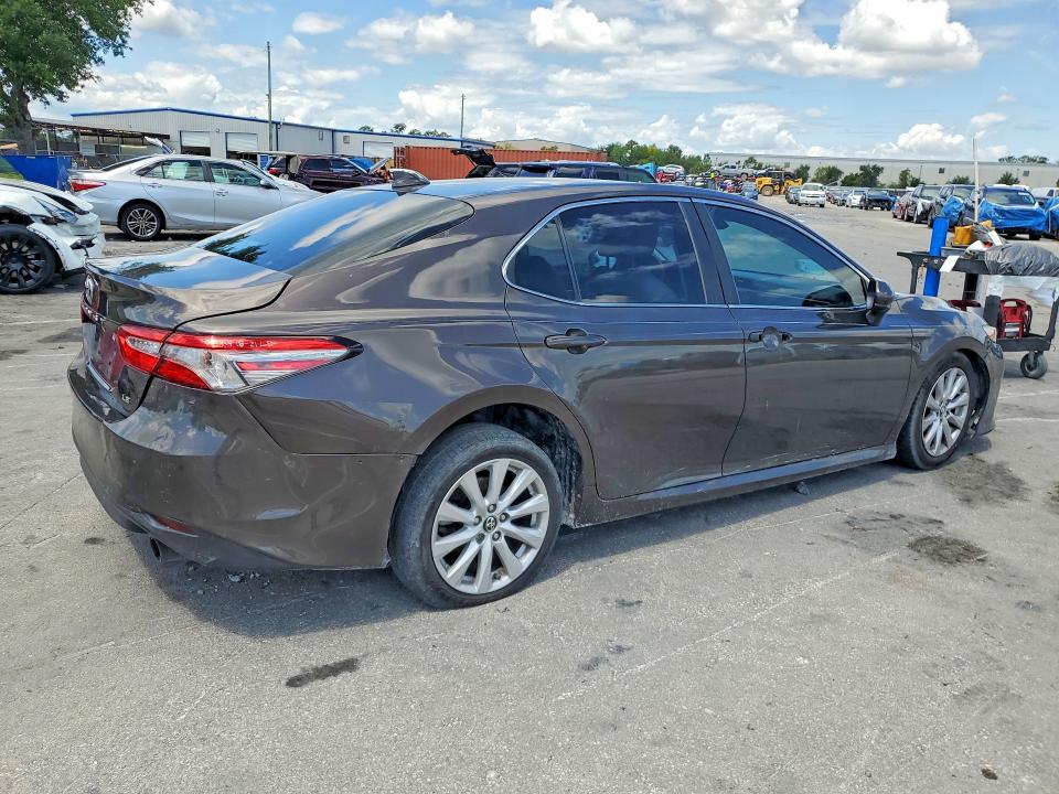 Auction sale of the 2019 Toyota Camry, vin: 4T1B11HK2KU818502, lot number: 53481226