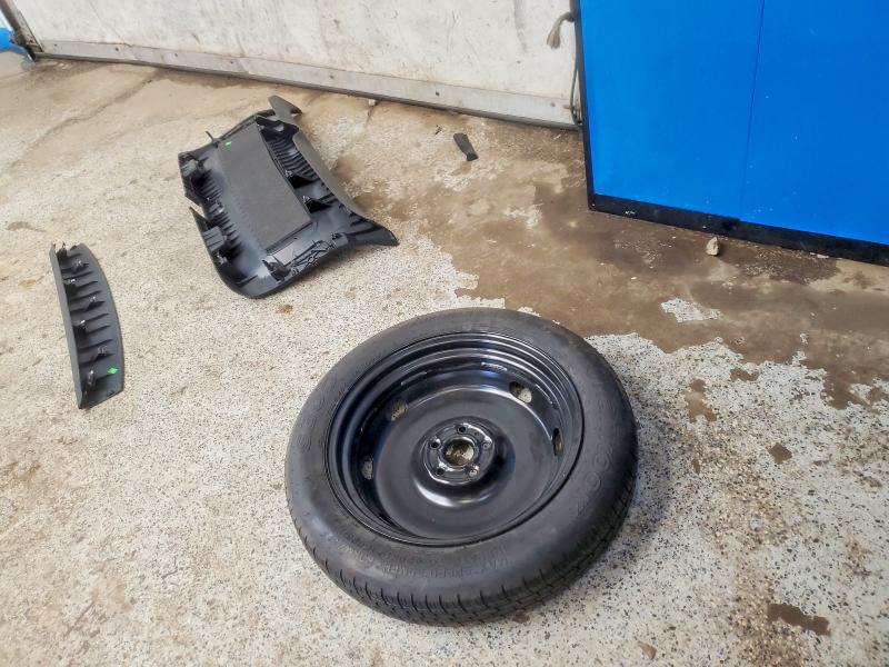53811886 :رقم المزاد ، WVGBV7AX7HW502023 vin ، 2017 Volkswagen Tiguan مزاد بيع
