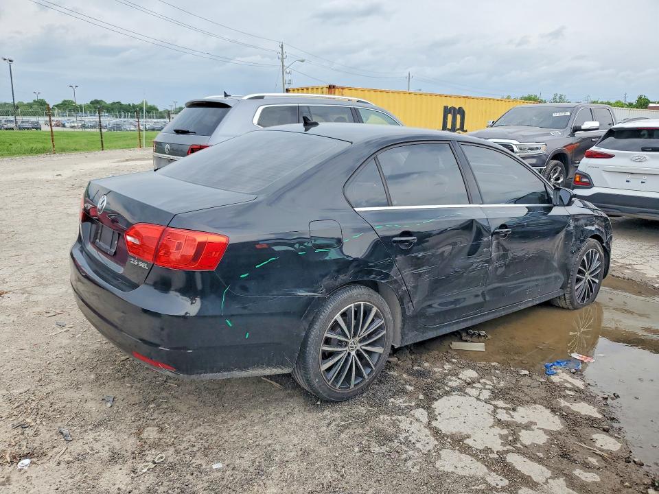 53733146 :رقم المزاد ، 3VWLP7AJ9CM413266 vin ، 2012 Volkswagen Jetta مزاد بيع
