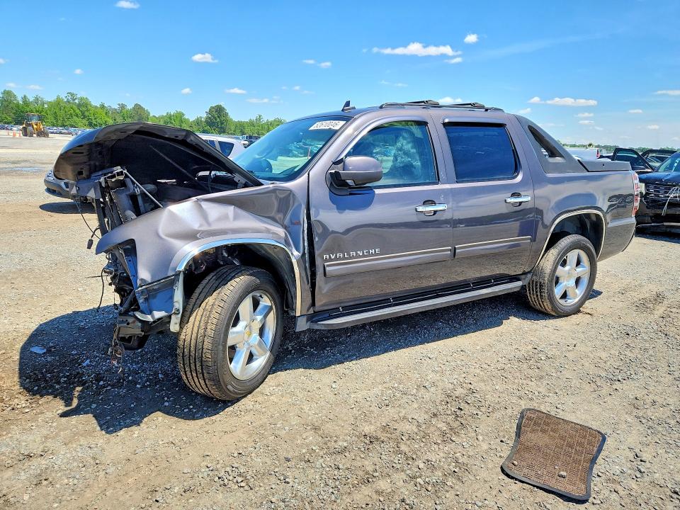 52610046 :رقم المزاد ، 3GNMCEE09BG112655 vin ، 2011 Chevrolet Avalanche مزاد بيع