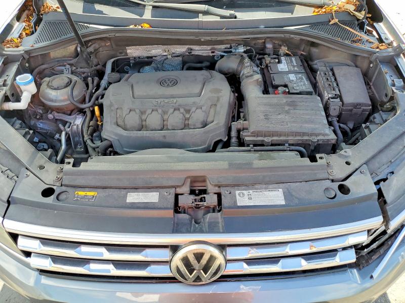 54770616 :رقم المزاد ، 3VV5B7AX8JM103574 vin ، 2018 Volkswagen Tiguan مزاد بيع