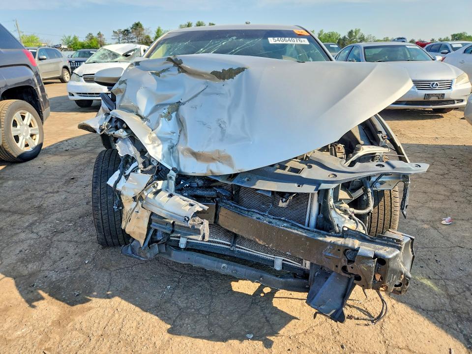 54064076 :رقم المزاد ، 4T1BF1FK7HU710700 vin ، 2017 Toyota Camry مزاد بيع