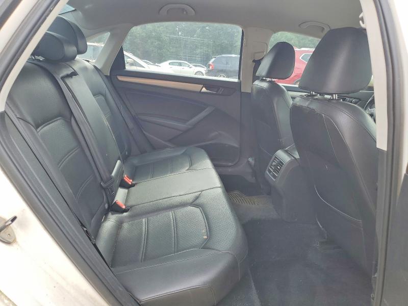 55061096 :رقم المزاد ، 1VWBP7A37EC002739 vin ، 2014 Volkswagen Passat مزاد بيع