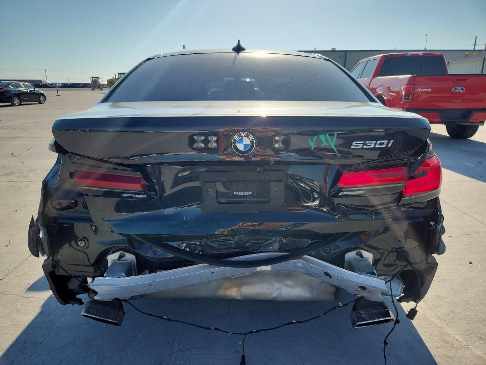 53647026 :رقم المزاد ، WBA53BH0XMCF99586 vin ، 2021 Bmw 530 مزاد بيع