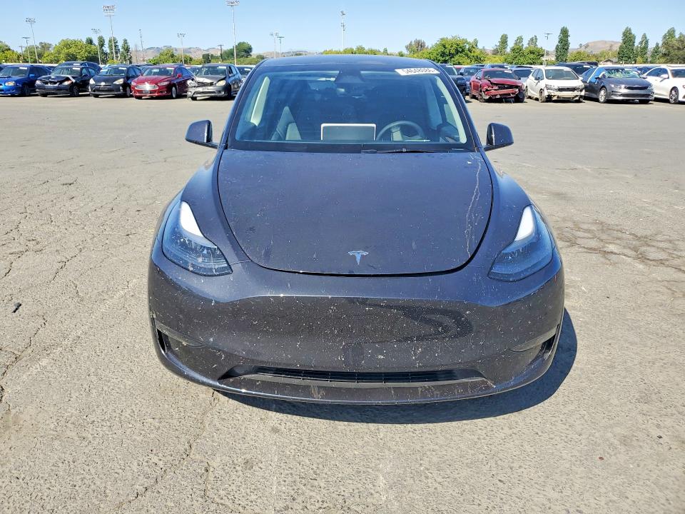 2025 Tesla Model Y მანქანა იყიდება აუქციონზე, vin: 7SAYGDEE1SF281758, აუქციონის ნომერი: 54648086