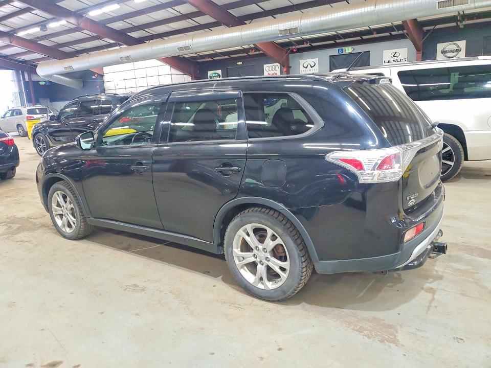53586396 :رقم المزاد ، JA4AZ3A37FZ002542 vin ، 2015 Mitsubishi Outlander مزاد بيع