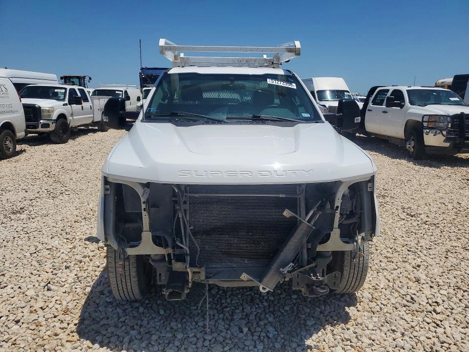 51273356 :رقم المزاد ، 1FDBF2A60NEF36071 vin ، 2022 Ford F250 مزاد بيع