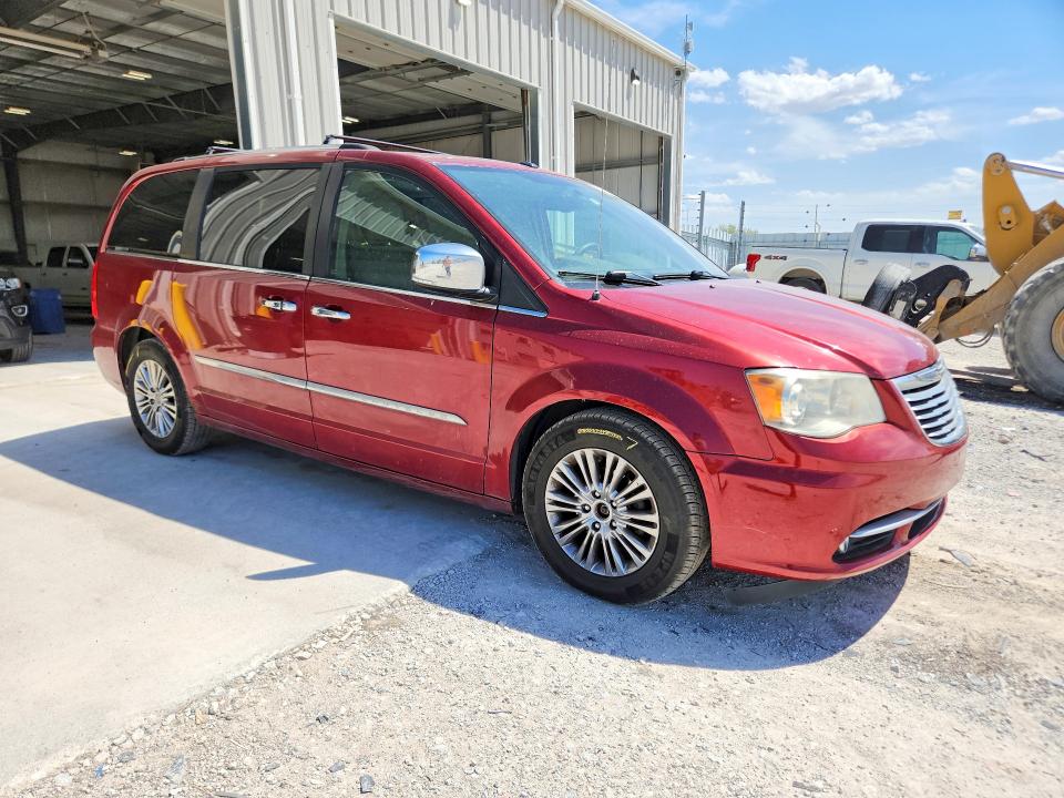 52401536 :رقم المزاد ، 2A4RR6DG1BR616610 vin ، 2011 Chrysler Town & Country مزاد بيع