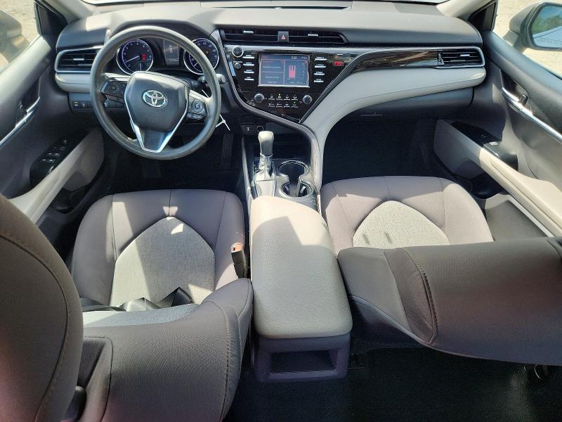 52054016 :رقم المزاد ، 4T1B11HK5KU226589 vin ، 2019 Toyota Camry مزاد بيع