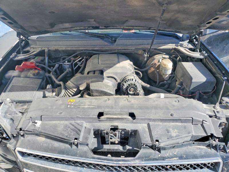 54802996 :رقم المزاد ، 1GNSKJE70DR136927 vin ، 2013 Chevrolet Suburban مزاد بيع