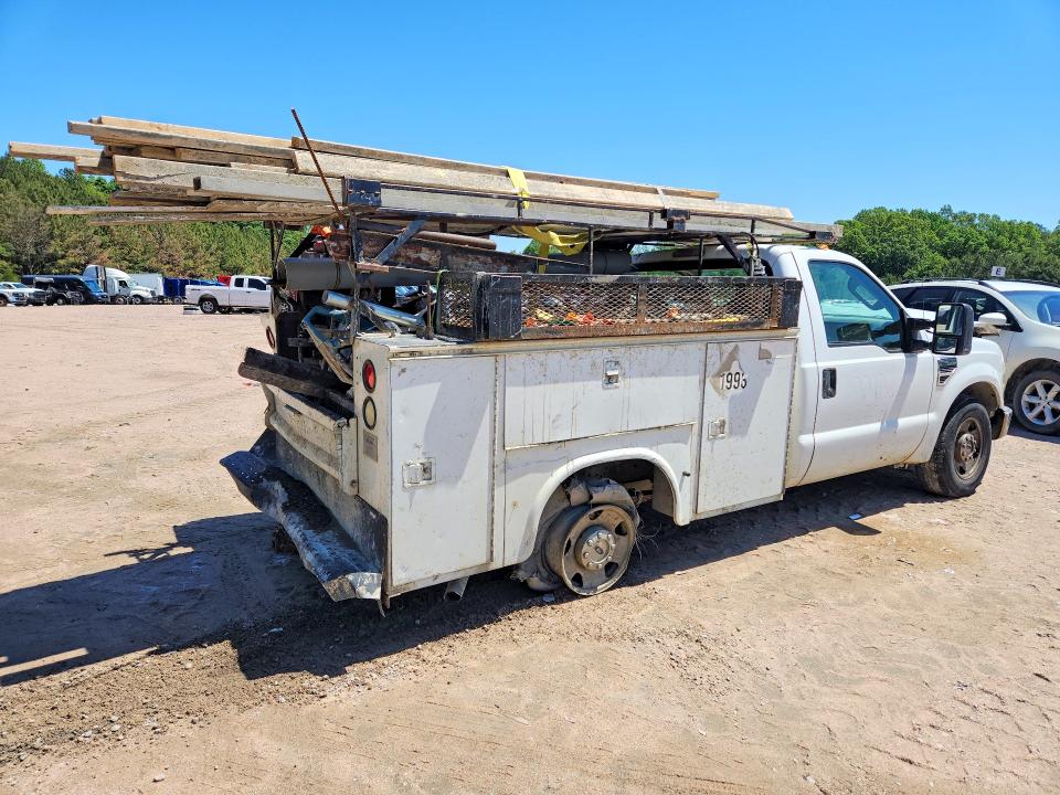 53006536 :رقم المزاد ، 1FDNF20568EA70883 vin ، 2008 Ford F250 مزاد بيع
