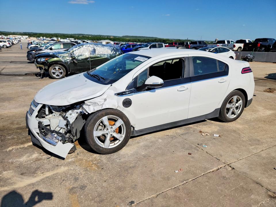 53333186 :رقم المزاد ، 1G1RA6E40FU104453 vin ، 2015 Chevrolet Volt مزاد بيع