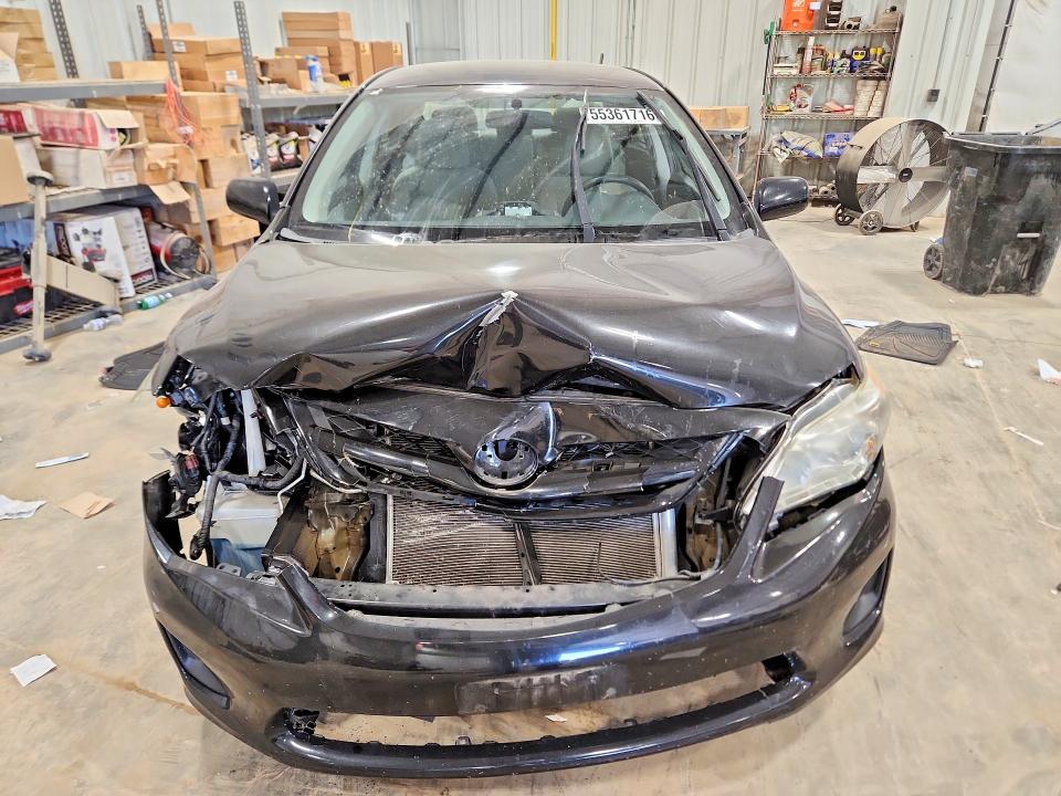 55361716 :رقم المزاد ، 5YFBU4EE9CP053685 vin ، 2012 Toyota Corolla مزاد بيع
