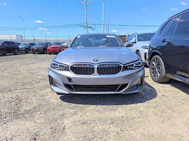54875516 :رقم المزاد ، 3MW89CW03S8F42040 vin ، 2025 Bmw 330xi مزاد بيع