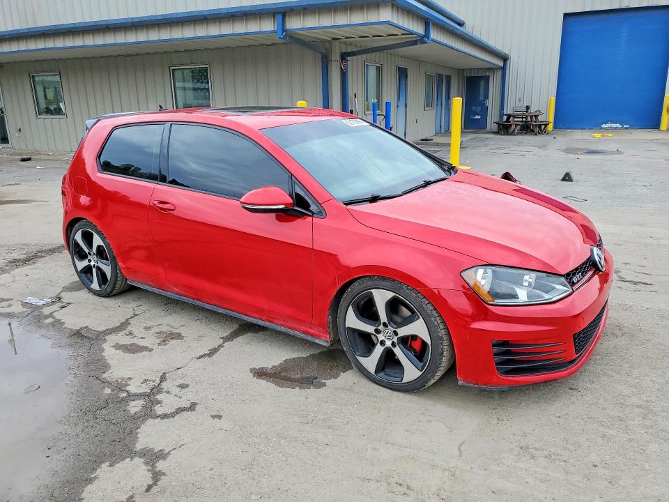 52176086 :رقم المزاد ، 3VWYT7AU1FM057329 vin ، 2015 Volkswagen Gti مزاد بيع