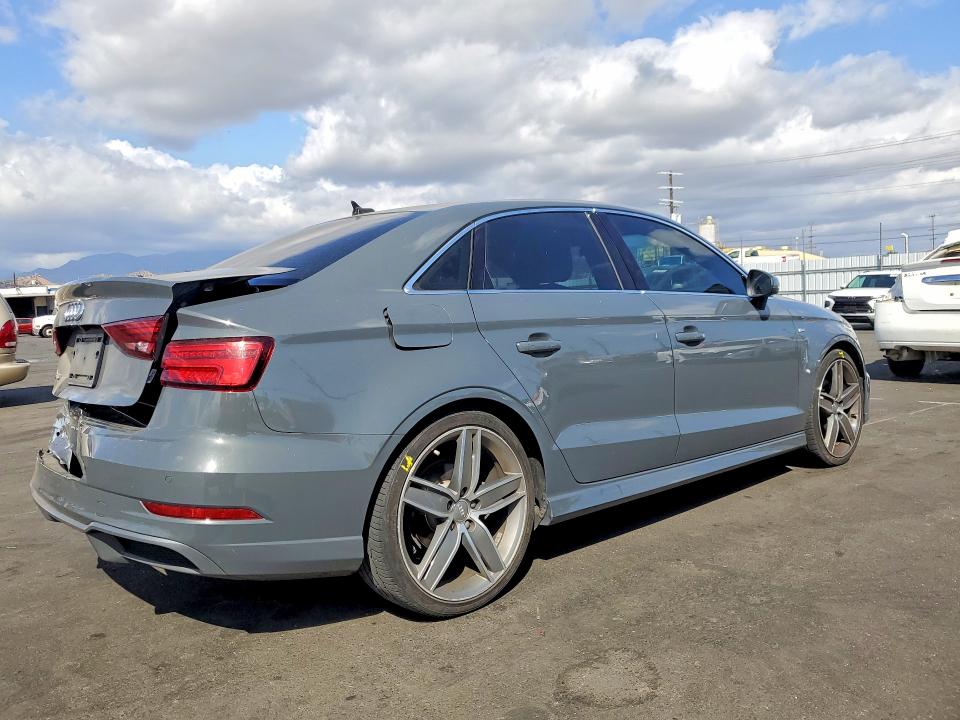 2019 Audi A3 მანქანა იყიდება აუქციონზე, vin: WAUGUGFF2KA086929, აუქციონის ნომერი: 55081476
