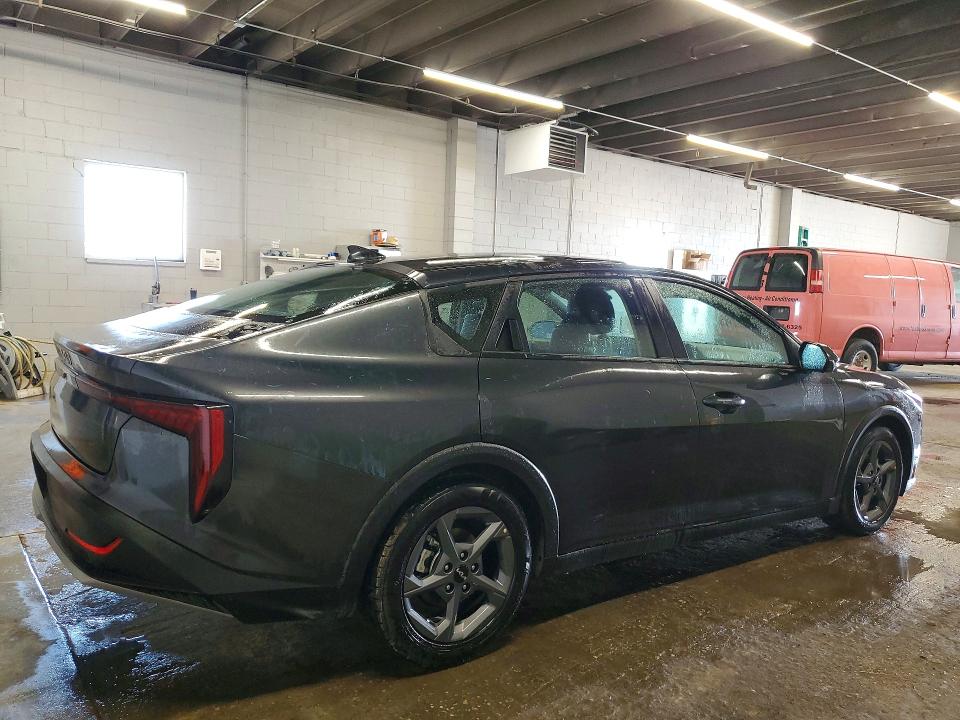 Продаж на аукціоні авто 2025 Kia K4, vin: 3KPFT4DEXSE098320, номер лоту: 53945086