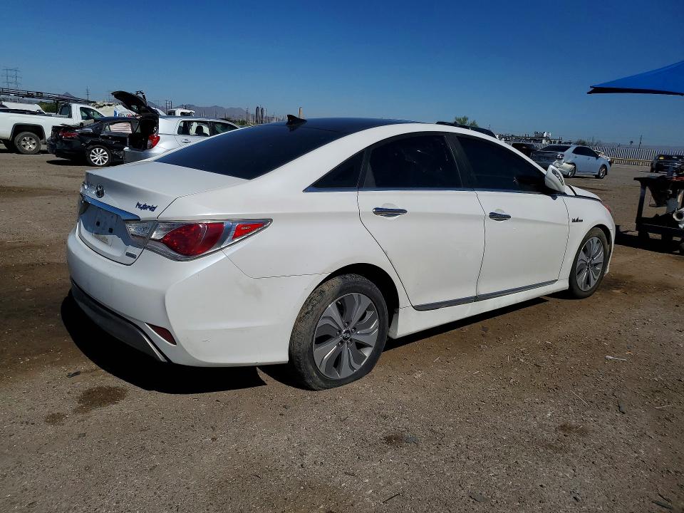 Продажа на аукционе авто 2015 Hyundai Sonata, vin: KMHEC4A4XFA136088, номер лота: 52950206