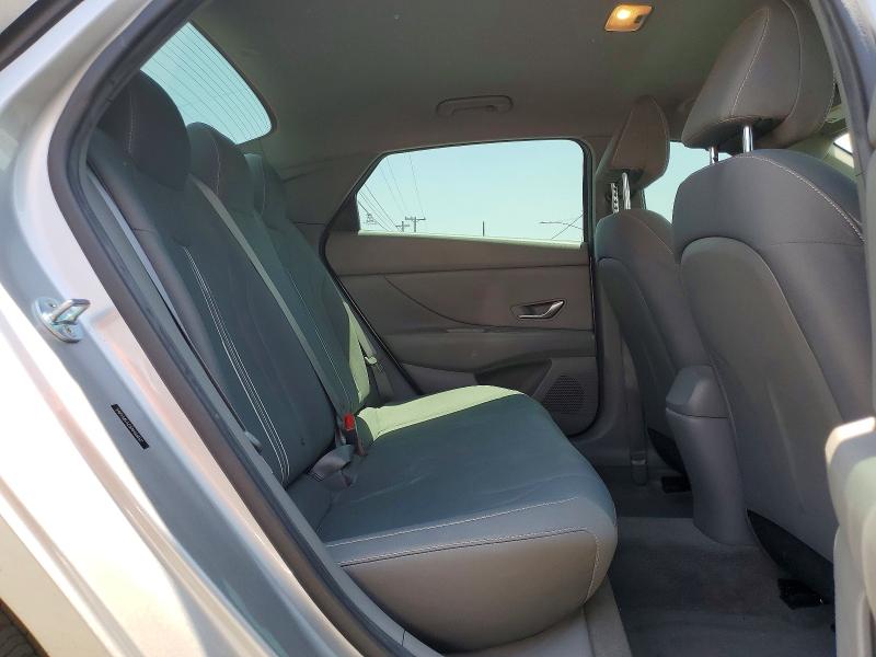 53563756 :رقم المزاد ، 5NPLM4AG5NH064517 vin ، 2022 Hyundai Elantra مزاد بيع