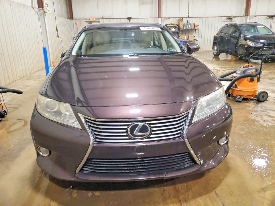 53036046 :رقم المزاد ، JTHBK1GG8D2055459 vin ، 2013 Lexus Es مزاد بيع