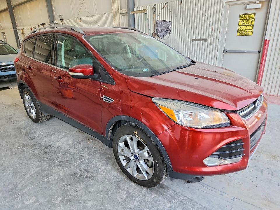 2015 Ford Escape მანქანა იყიდება აუქციონზე, vin: 1FMCU9J92FUB72255, აუქციონის ნომერი: 53084306