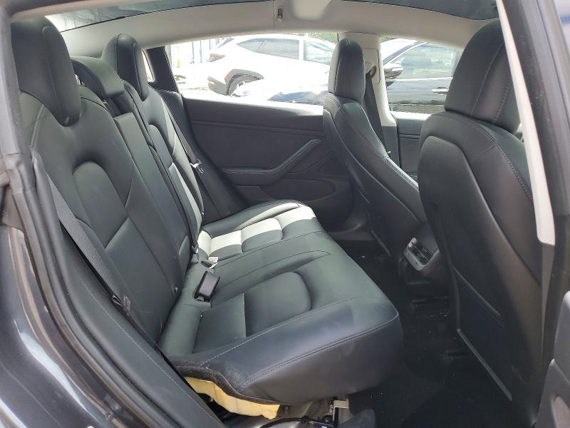 53701186 :رقم المزاد ، 5YJ3E1EB4JF128999 vin ، 2018 Tesla Model 3 مزاد بيع