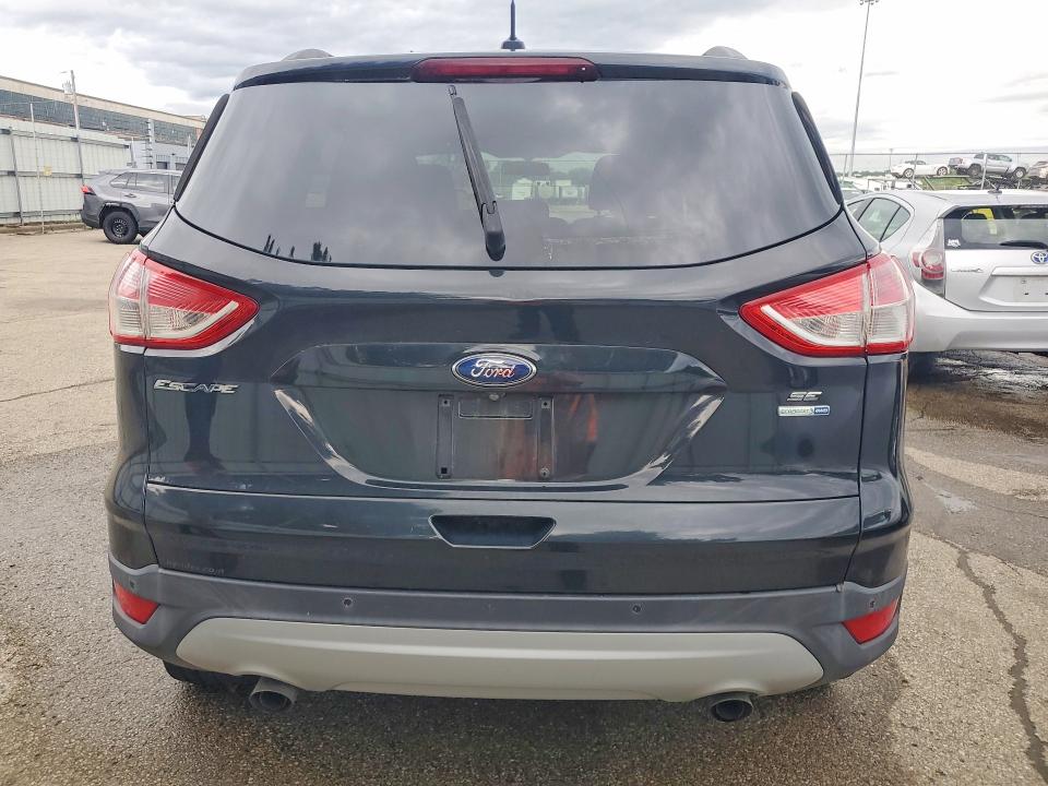 2014 Ford Escape მანქანა იყიდება აუქციონზე, vin: 1FMCU9GXXEUB06685, აუქციონის ნომერი: 54816686