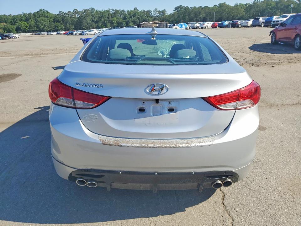 2013 Hyundai Elantra მანქანა იყიდება აუქციონზე, vin: 5NPDH4AE0DH318723, აუქციონის ნომერი: 53537646