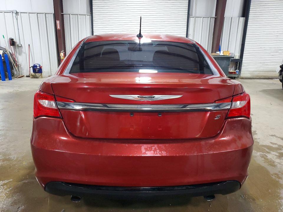 52470296 :رقم المزاد ، 1C3CCBBG0DN717036 vin ، 2013 Chrysler 200 مزاد بيع