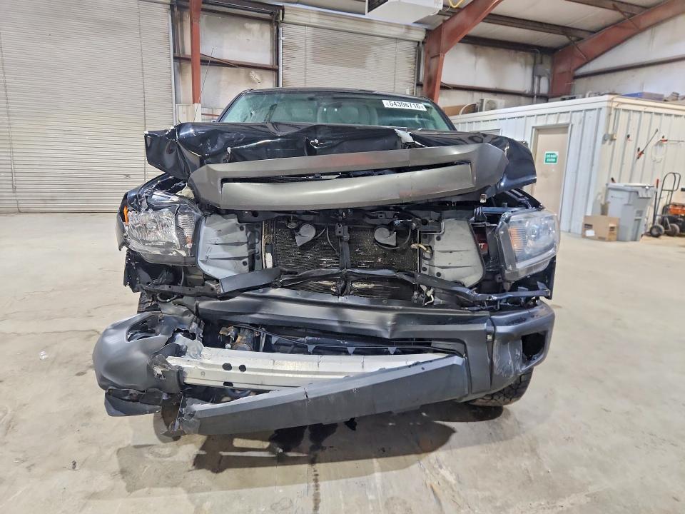 54306716 :رقم المزاد ، 5TFUM5F19KX081996 vin ، 2019 Toyota Tundra مزاد بيع