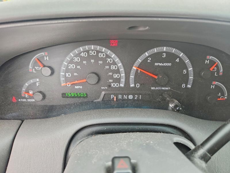 53641136 :رقم المزاد ، 1FTRX17L92NB42040 vin ، 2002 Ford F150 مزاد بيع