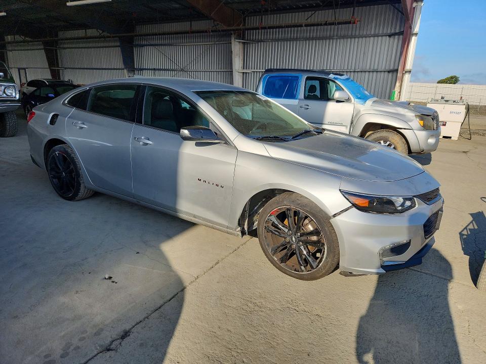 Продажа на аукционе авто 2018 Chevrolet Malibu, vin: 1G1ZD5ST5JF213596, номер лота: 52259006