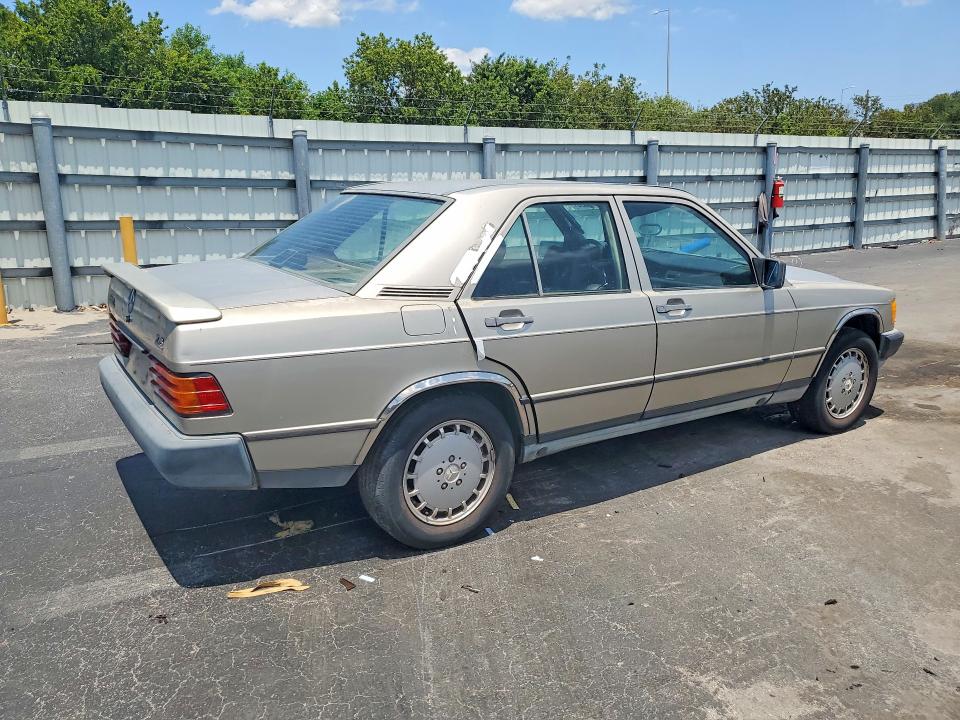 1988 Mercedes Benz 190 მანქანა იყიდება აუქციონზე, vin: WDBDA28D6JF409683, აუქციონის ნომერი: 50258656