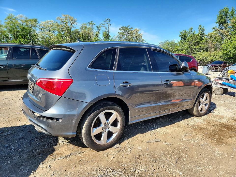 2012 Audi Q5 მანქანა იყიდება აუქციონზე, vin: WA1DKAFP2CA131302, აუქციონის ნომერი: 75201345
