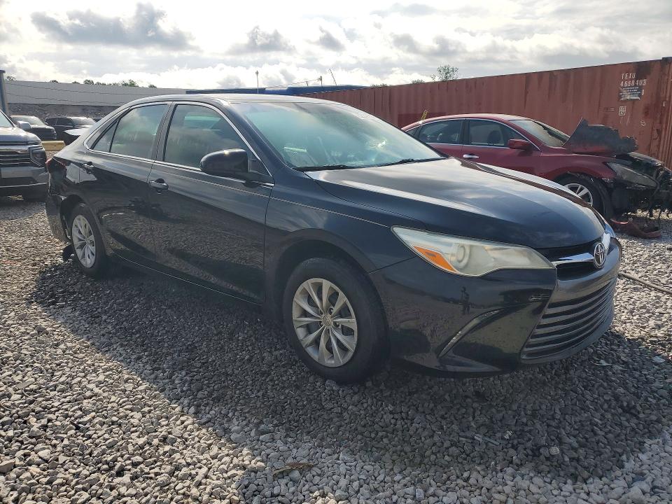 52348906 :رقم المزاد ، 4T4BF1FK8FR499056 vin ، 2015 Toyota Camry مزاد بيع