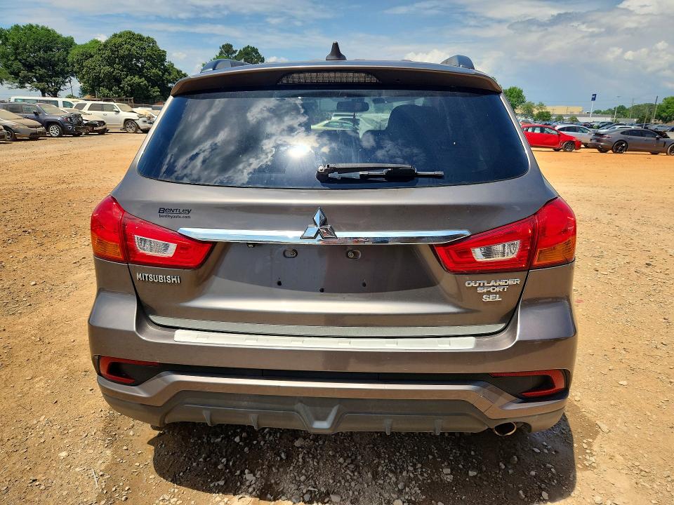 53846256 :رقم المزاد ، JA4AP4AW4JZ011875 vin ، 2018 Mitsubishi Outlander Sport مزاد بيع