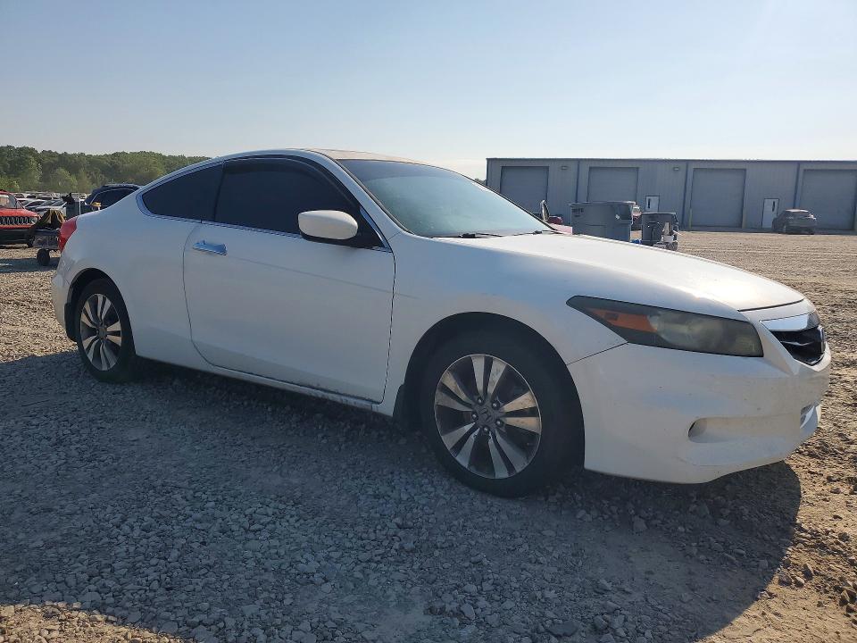 53586596 :رقم المزاد ، 1HGCS2B83BA006170 vin ، 2011 Honda Accord مزاد بيع