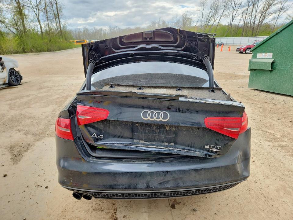 51915076 :رقم المزاد ، WAUBFAFL2FN009743 vin ، 2015 Audi A4 مزاد بيع