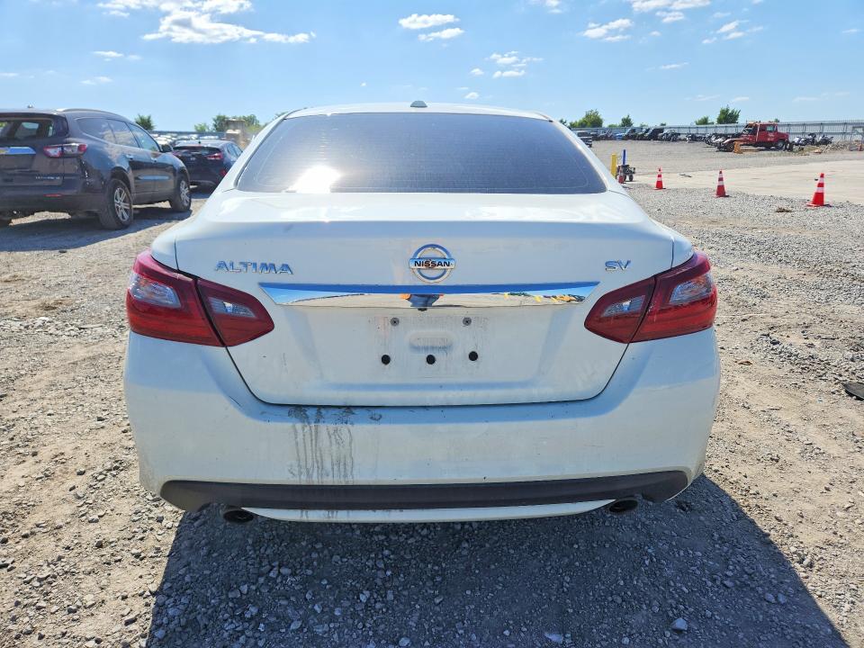 2018 Nissan Altima მანქანა იყიდება აუქციონზე, vin: 1N4AL3AP4JC237489, აუქციონის ნომერი: 53228176