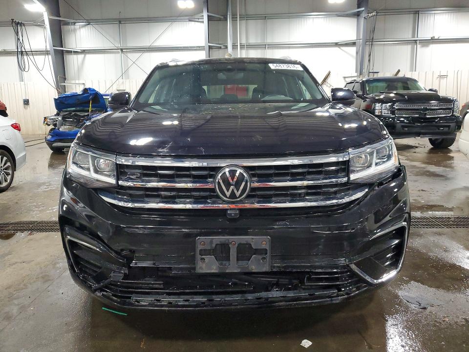 54873816 :رقم المزاد ، 1V2FE2CAXNC200772 vin ، 2022 Volkswagen Atlas Cross Sport مزاد بيع