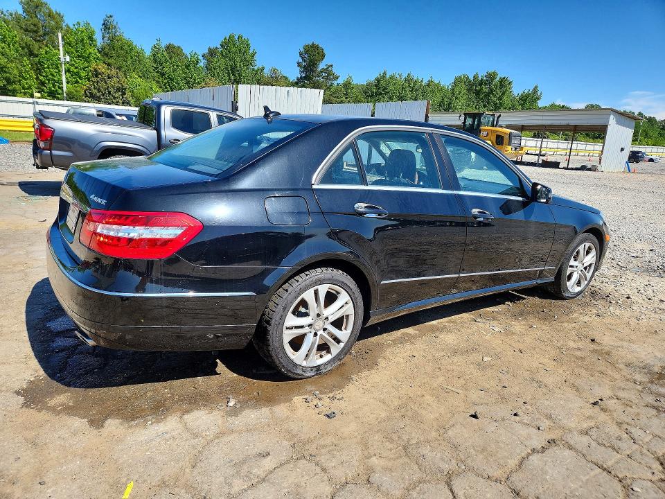 2011 Mercedes-benz E მანქანა იყიდება აუქციონზე, vin: WDDHF8HB9BA467703, აუქციონის ნომერი: 53202156