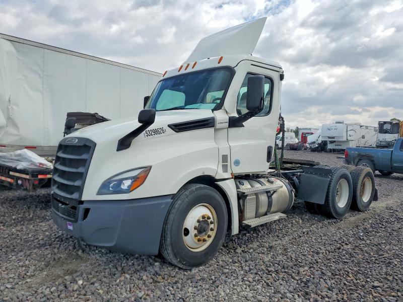 Продажа на аукционе авто 2022 Freightliner Cascadia 126, vin: 3AKJHLDV4NSMS8368, номер лота: 53298626
