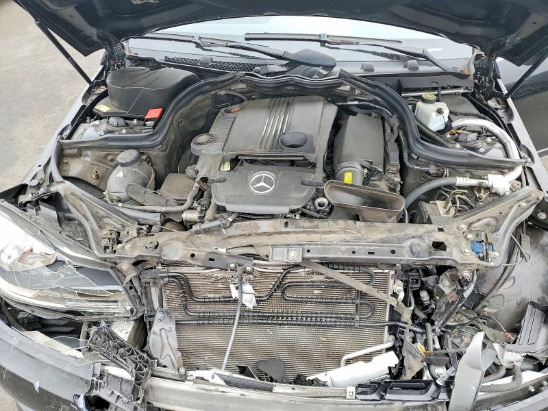 Продаж на аукціоні авто 2013 Mercedes-benz C, vin: WDDGF4HB3DR259325, номер лоту: 52205806