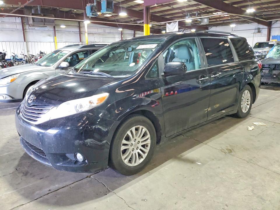 Aukcja sprzedaży 2015 Toyota Sienna, vin: 5TDYK3DC6FS688000, numer aukcji: 52729746
