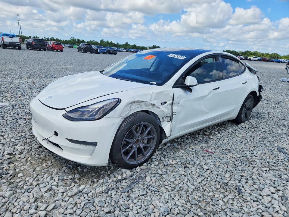 54539136 :رقم المزاد ، 5YJ3E1EB0NF267758 vin ، 2022 Tesla Model 3 مزاد بيع