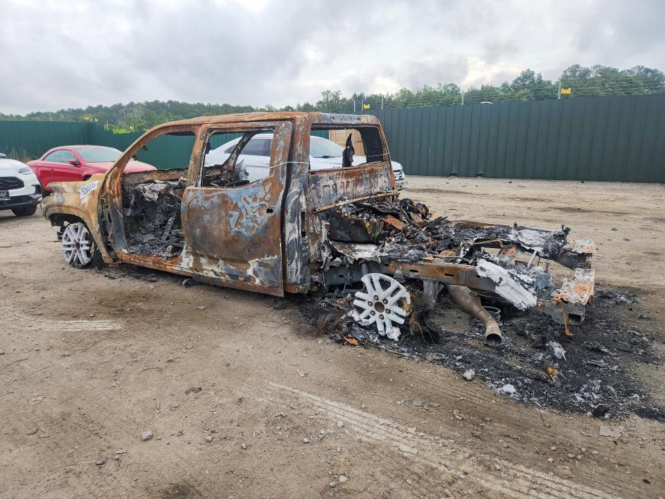 Продажа на аукционе авто 2026 Toyota Tundra, vin: 5TFLA5AB5TX051125, номер лота: 52068056